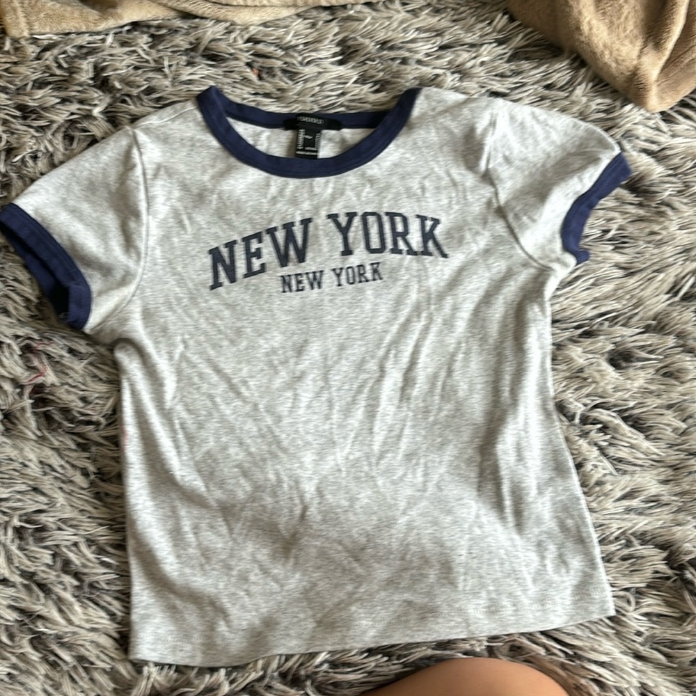 New York light grey and navy top